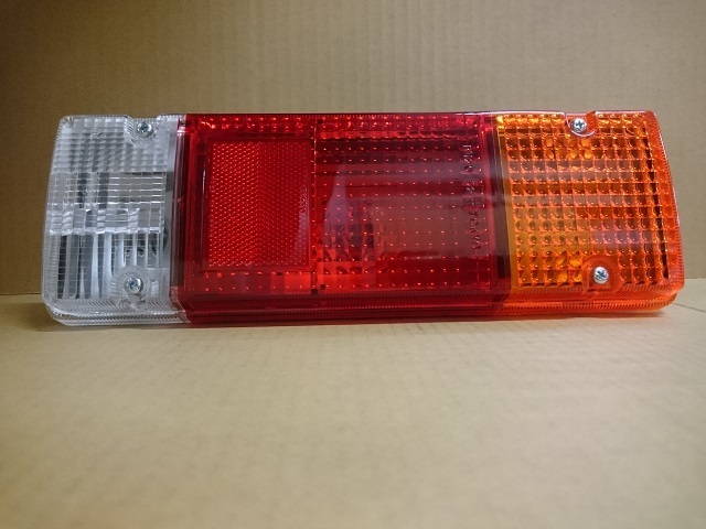 受注生産品 千代田 テールレンズ 左右共通 三菱 ミニキャブ用 対応純正品番